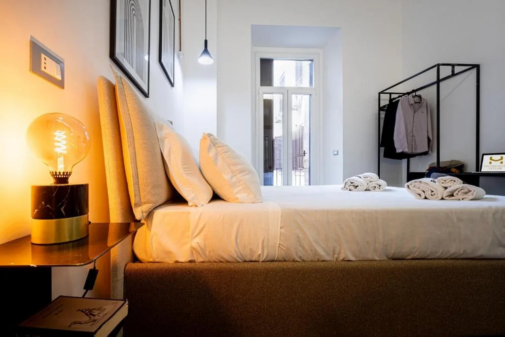 King Deluxe Room — Fastime