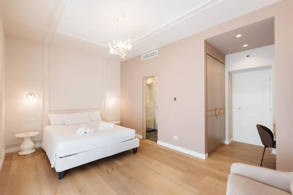 Camera King Deluxe — Firenze Boutique Rooms
