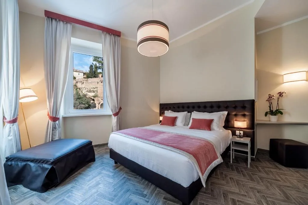 Camera King Deluxe — Foro Romano Luxury Suites