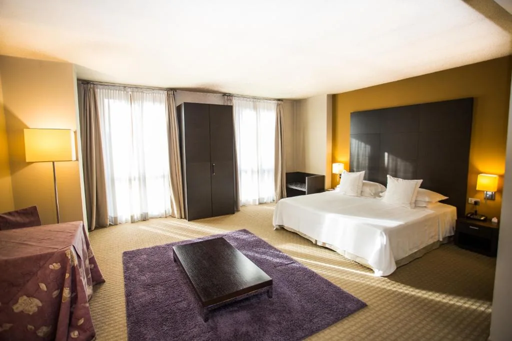 King Deluxe Room — Hotel Fortyfive