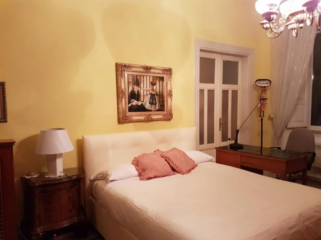 King Deluxe Room — Luxury San Giovanni