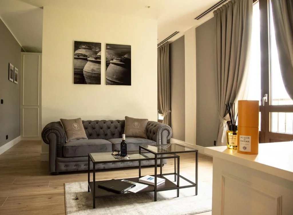 King Deluxe Room — Montalbera Wine Suites