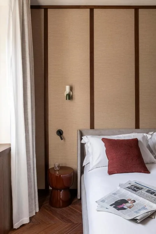 Camera King Deluxe — NAMAN HOTELLERIE – Roma