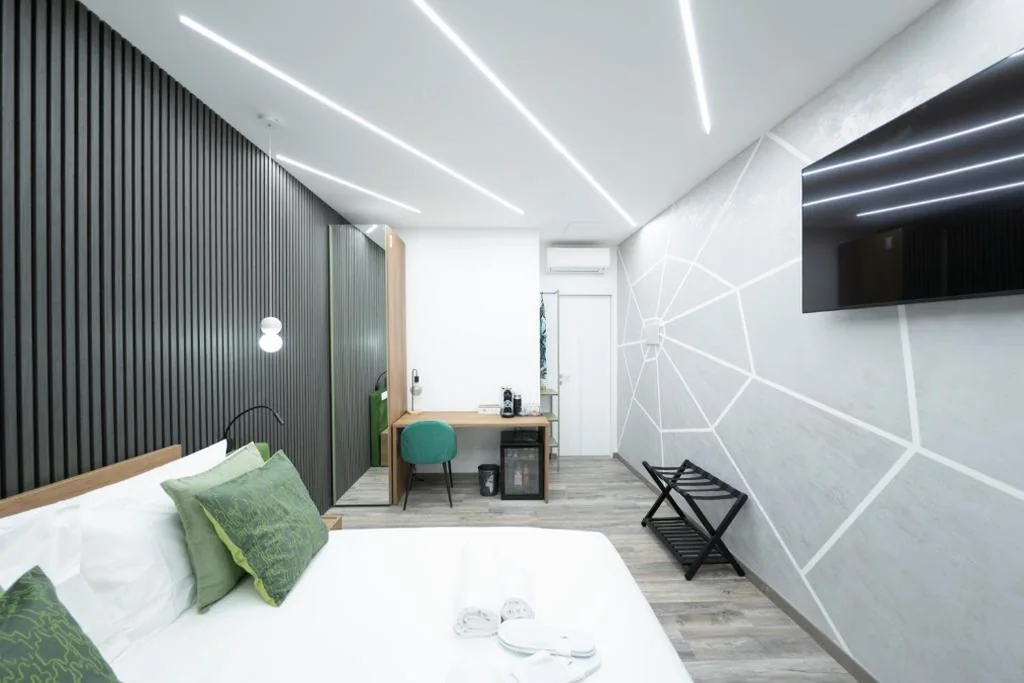 Camera King Deluxe — New Luxury Rooms