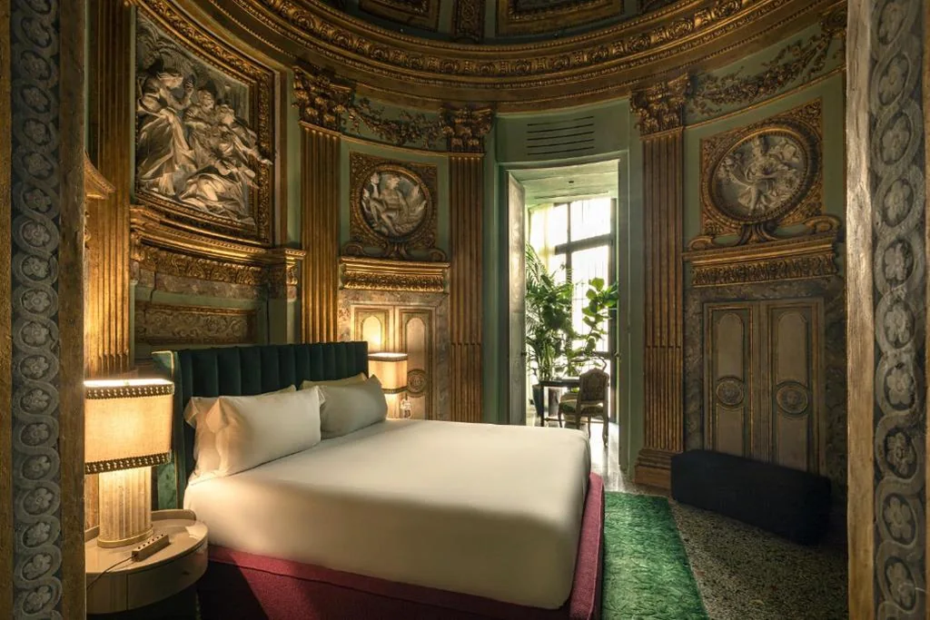 King Deluxe Room — Palazzo Shedir – The Leading Hotels of the World