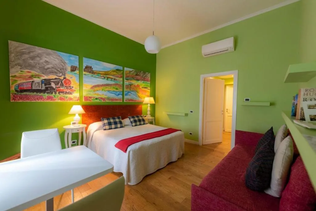 King Deluxe Room — QuodLibet