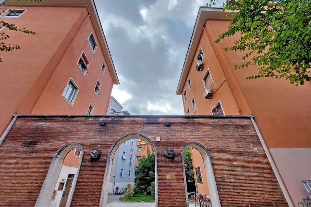 Camera King Deluxe — The Place Gallia – New Guesthouse San Giovanni- self check-in – modern bathrooms-near metro A