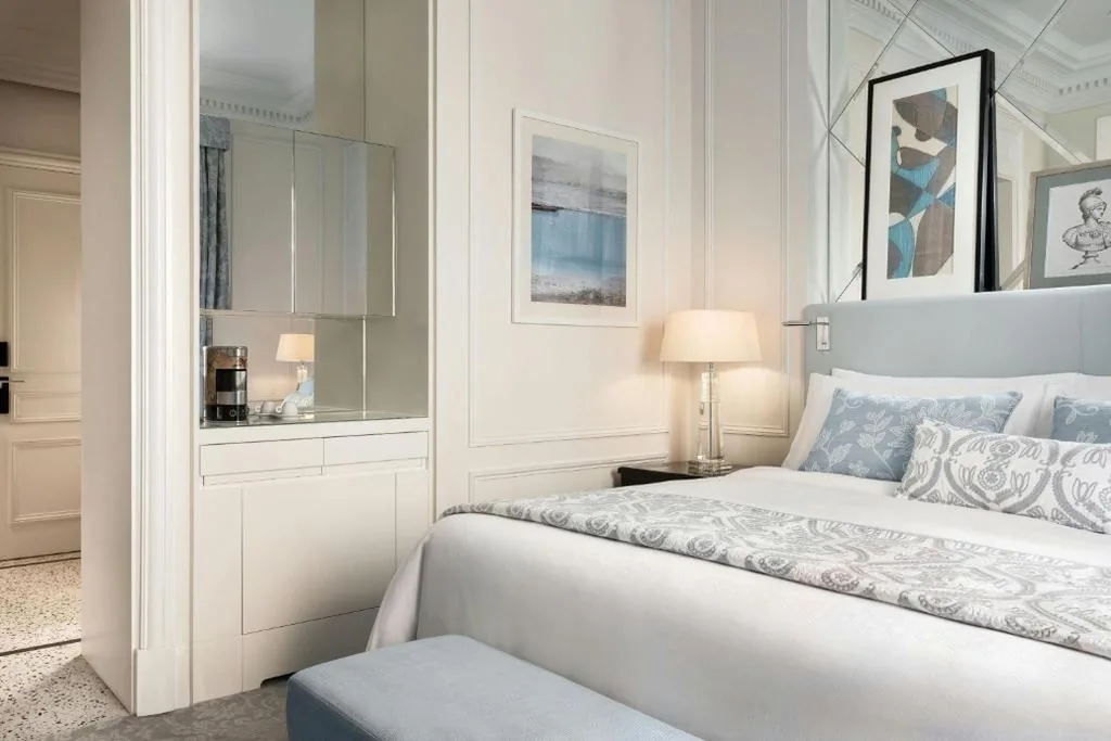 Camera King Deluxe — The St. Regis Rome