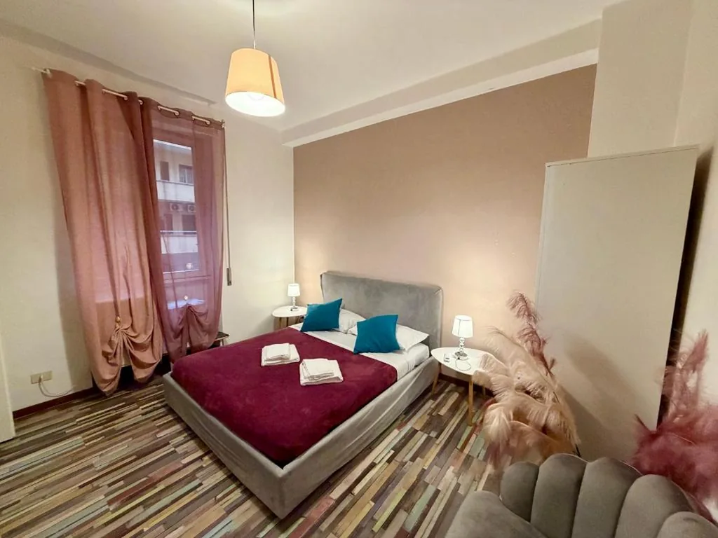 King Deluxe Room — Vatican Museums Rooms 1 Min Metro Cipro