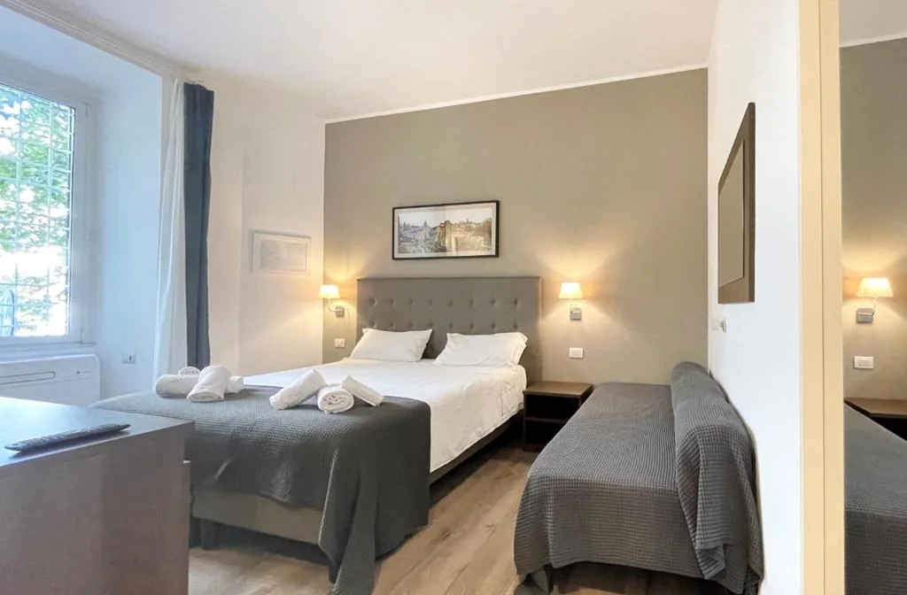 King Deluxe Room — Victory Rooms