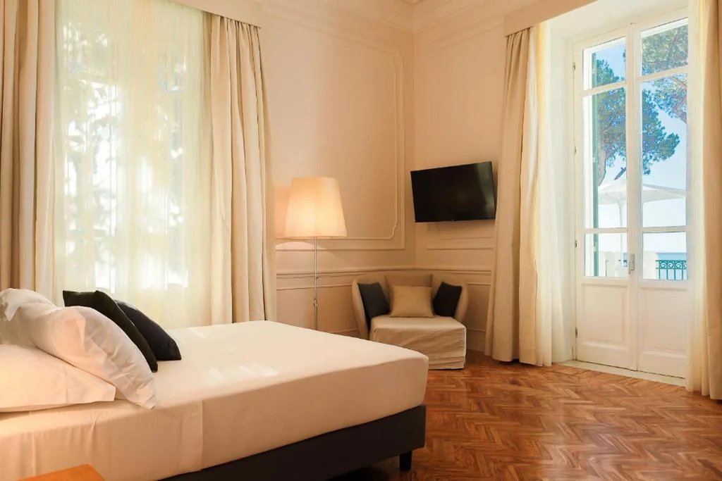 Camera King Deluxe — Villa Maria Teresa Boutique Hotel