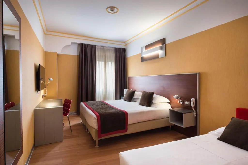 Camera King Familiare con Letti a Castello — Best Western Plus City Hotel
