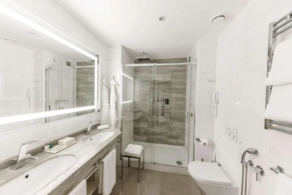 King Prestige Room — Aleph Rome Hotel, Curio Collection By Hilton