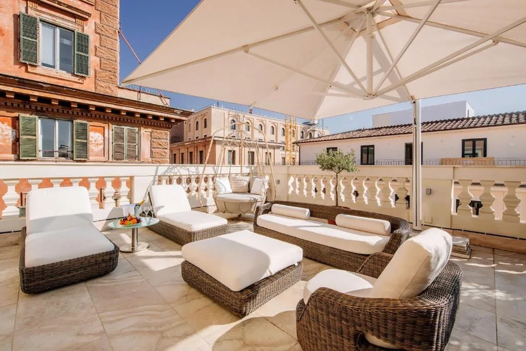 King Prestige Room with Terrace — Aleph Rome Hotel, Curio Collection By Hilton