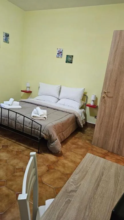 King Standard Room — Adri’s House