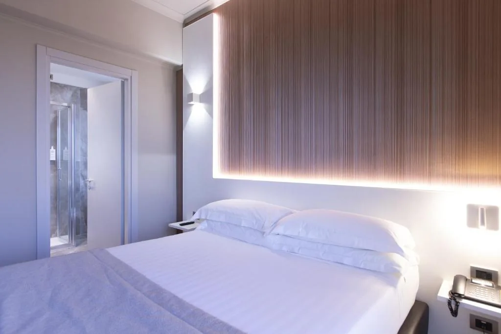 King Standard Room — Garner Hotel Rome Aurelia by IHG