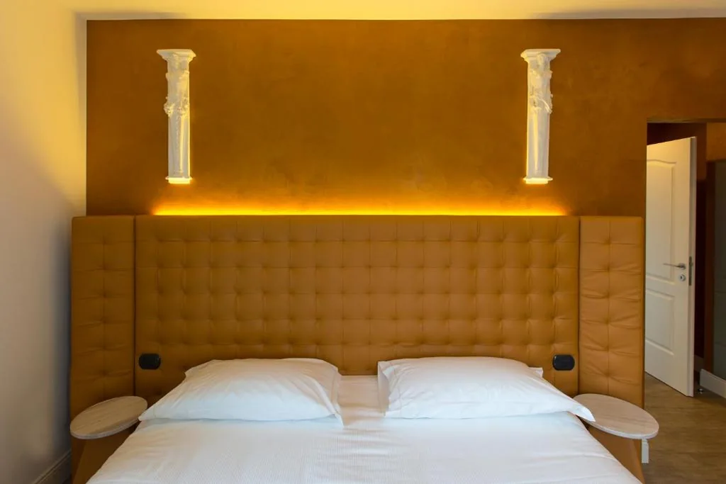 Camera King Standard — Hotel Al Campanile – Luxury Suites & Apartments