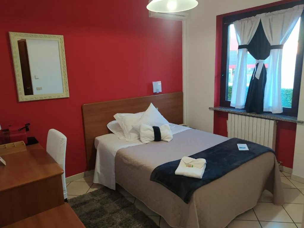 King Standard Room — Hotel Baiardo