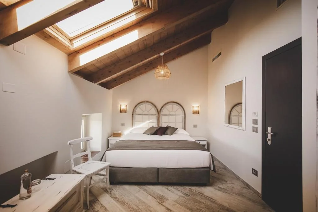 Camera King Standard — Relais Almaranto