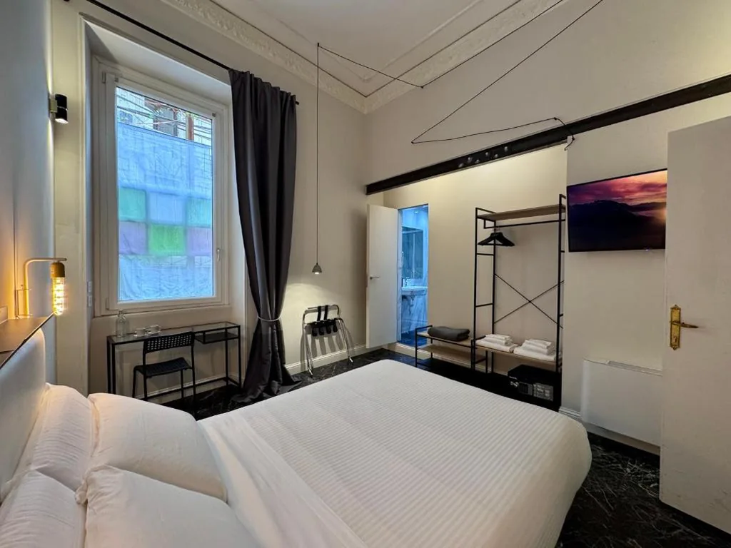 King Standard Room — Room Roma Nazionale