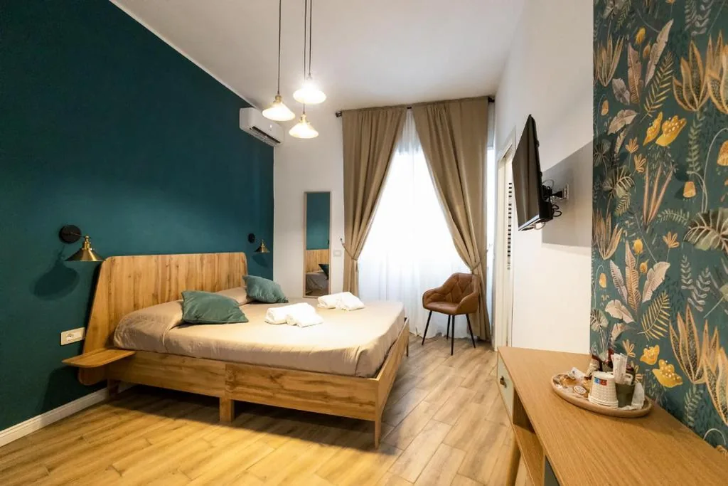 King Superior Room — Be Max Guest House