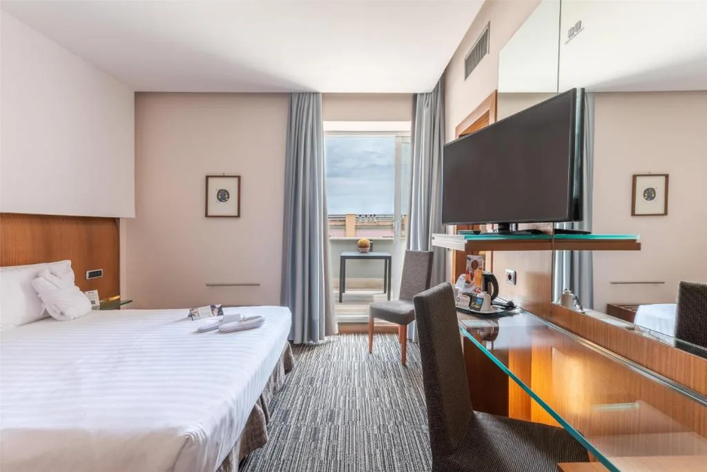Camera King Superior — Best Western Plus Hotel Universo