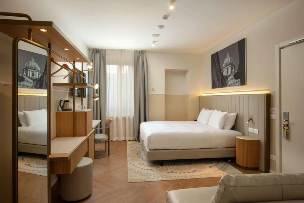 King Superior Room with Sofa Bed — Cosmopolita Rome Colosseum, Tapestry Collection by Hilton