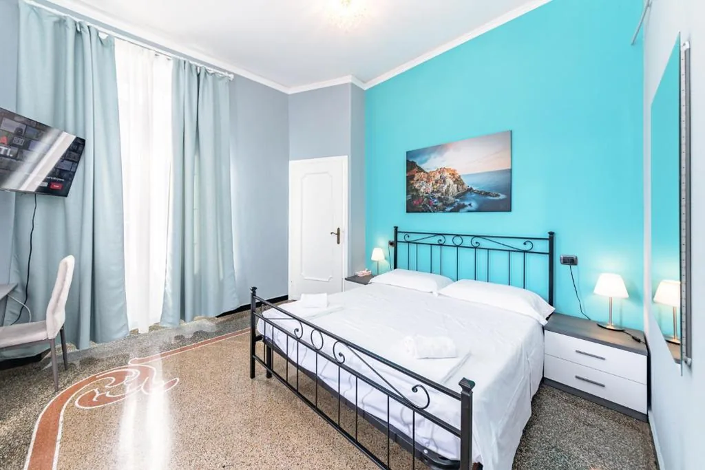 King Superior Room — Galia rooms by PortofinoVacanze self check in