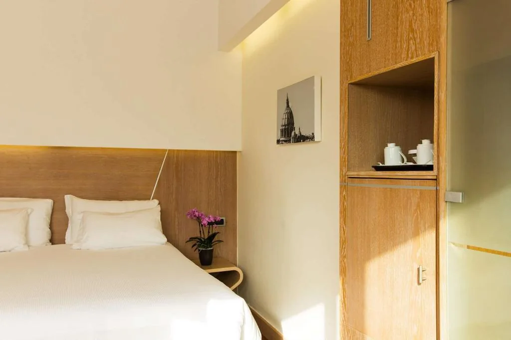 King Superior Room — Hilton Garden Inn Rome Claridge
