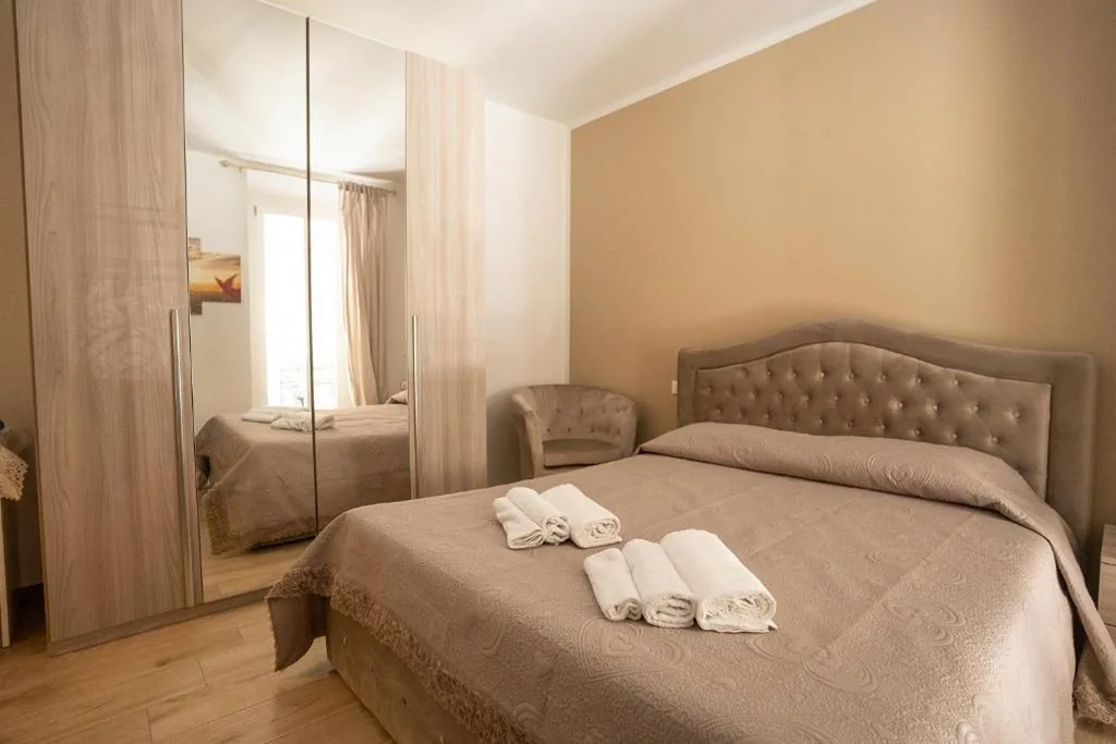 Superior King Room — Le Stelle Della Spezia