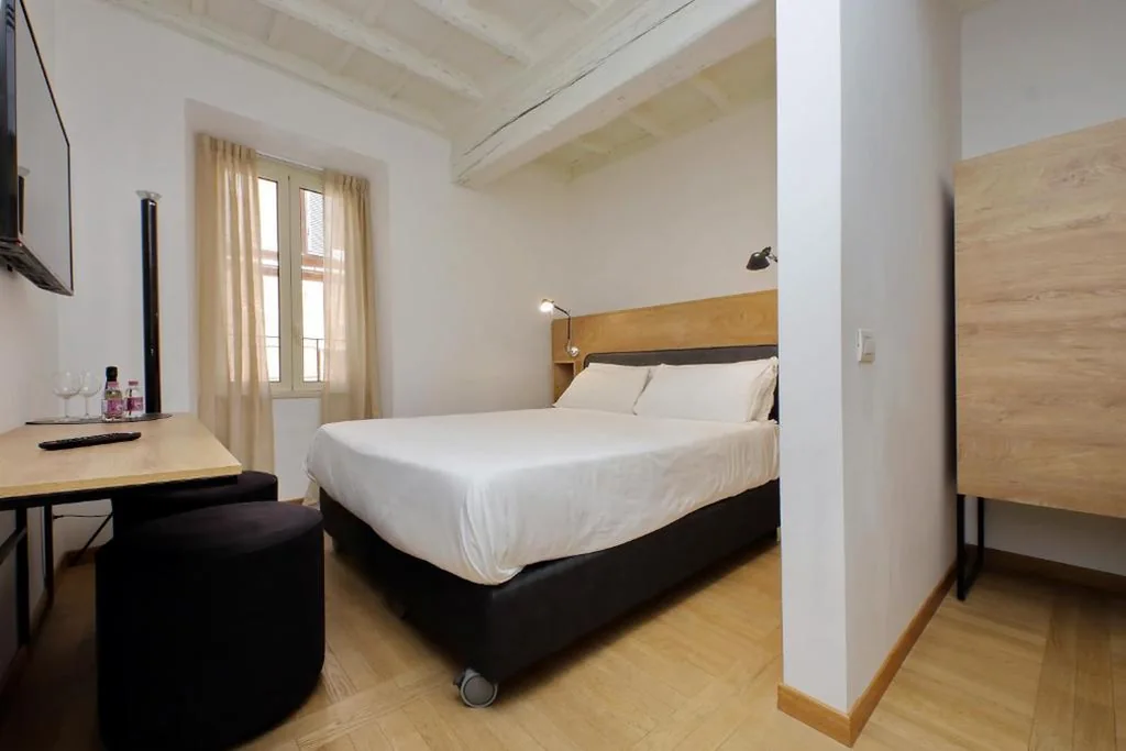 King Room — Youroom Vite