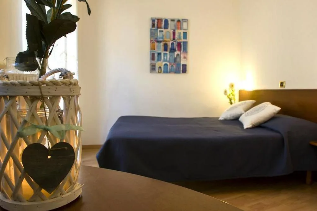Double Room (1 Adult + 1 Child) — Domus Hotel