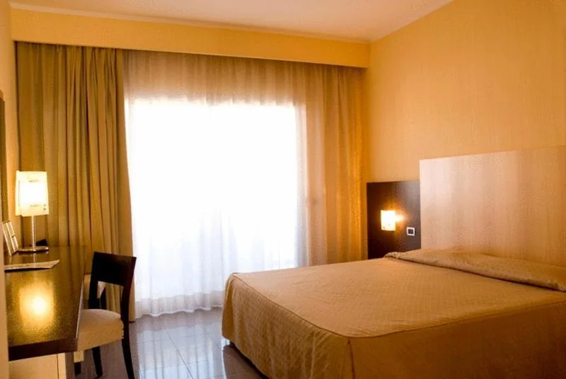 Camera Matrimoniale (1 Adulto) — Albergo Mediterraneo
