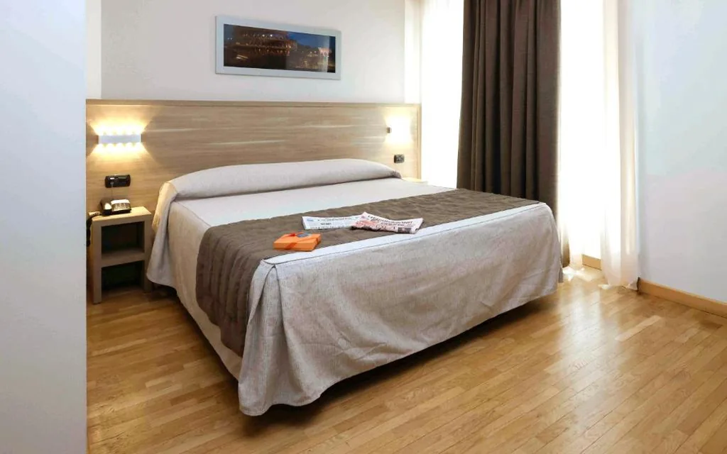 Camera Matrimoniale (1 Adulto) — Dama Hotel