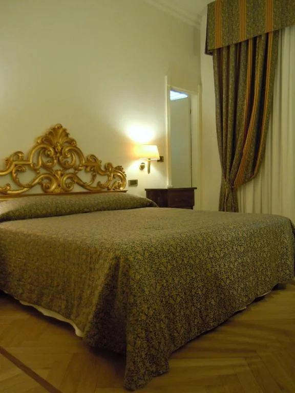 Camera Matrimoniale (1 Adulto) — Grand Hotel Villa Balbi