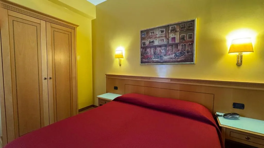 Camera Matrimoniale (1 Adulto) — Hotel Bright