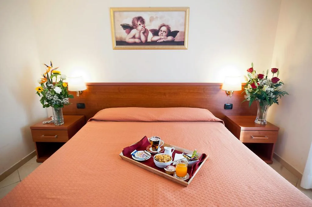 Double Room (1 Adult) — Hotel Priscilla