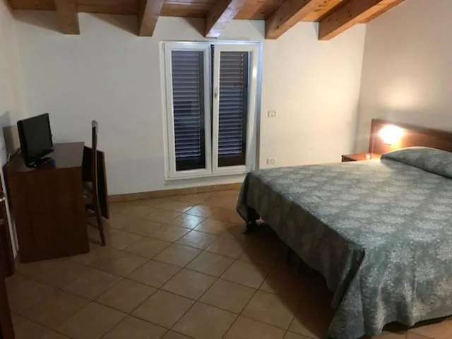 Double Room — Albergo Antica Luni