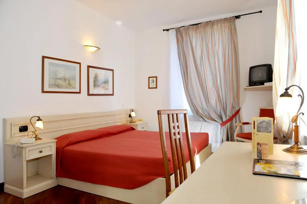 Double Room — Albergo Birra