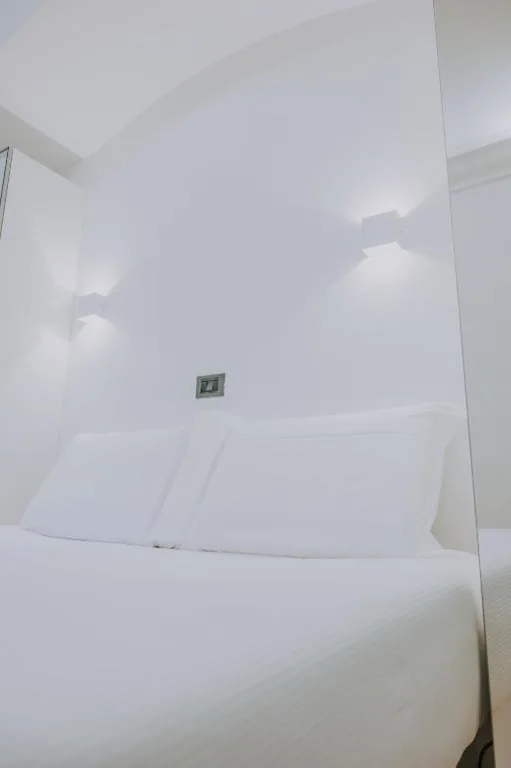 Camera Matrimoniale — Albergo Delle Regioni, Barberini – Fontana di Trevi
