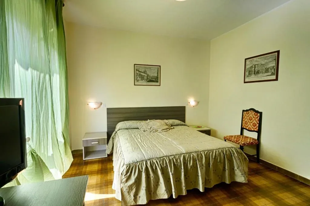 Camera Matrimoniale — Albergo Mancuso del Voison