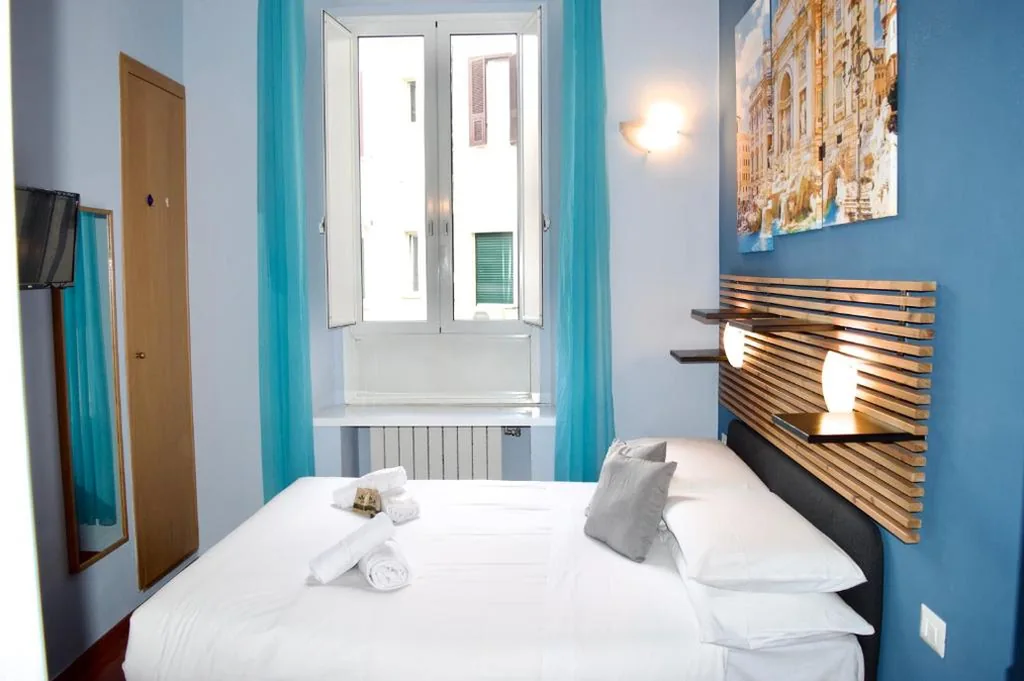Double Room — AmareRomaRooms