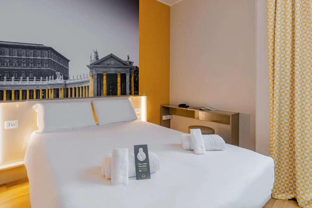 Camera Matrimoniale — B&B Hotel Roma Pietralata Tiburtina
