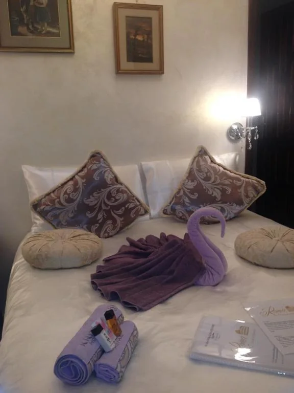Camera Matrimoniale — B&B Roma Royal Residence