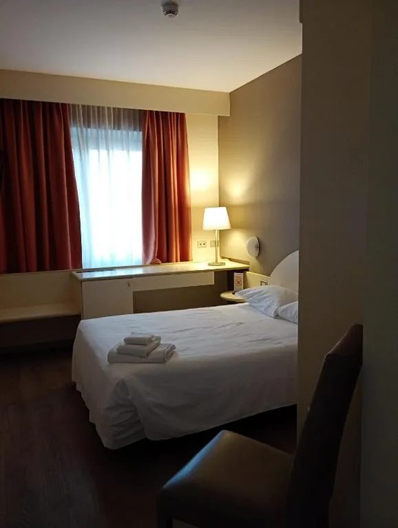 Camera Matrimoniale Basic — Hotel Des Alpes