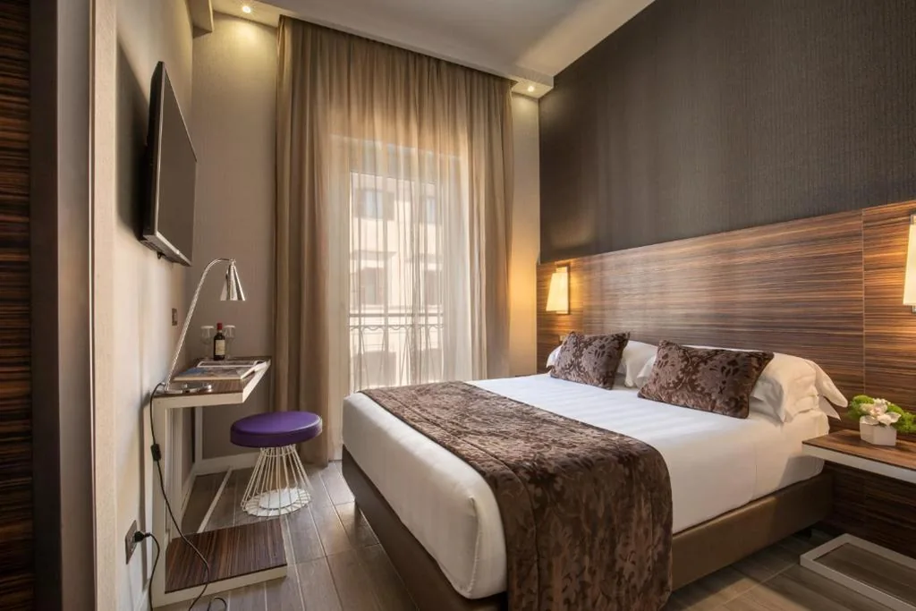 Basic Double Room — The Republic