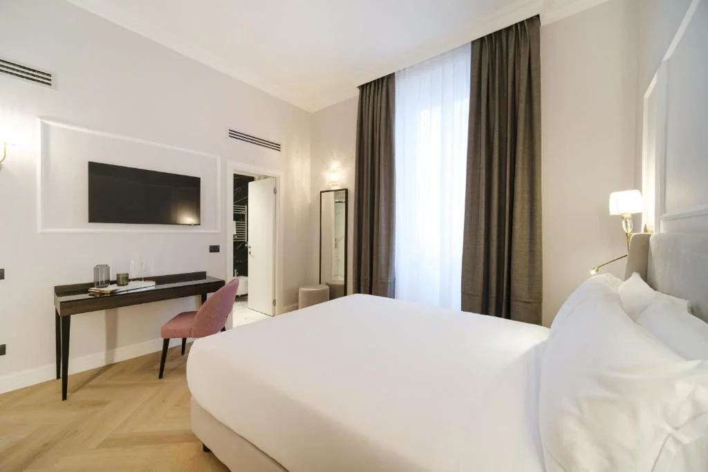 Camera Matrimoniale — BH Hotel