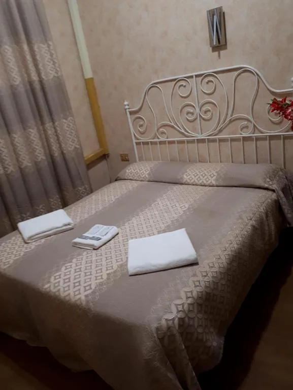 Double Room — Botel Inn