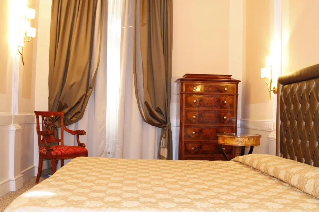 Camera Matrimoniale — Boutique Hotel Trevi