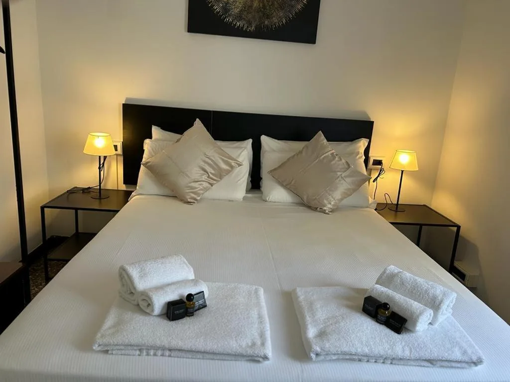 Camera Matrimoniale — Brignole Rooms